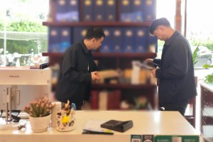 九游客户端-赛场外的“助攻手”