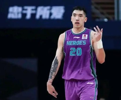 山东季后赛崩盘，陶汉林仅12分，高诗岩哑火的致命漏洞